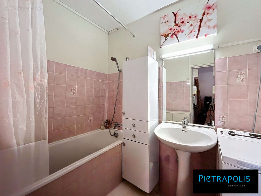 Appartement à SAINTE-FOY-LES-LYON