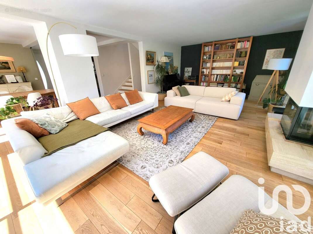 Photo 3 - Maison à JOUY-EN-JOSAS