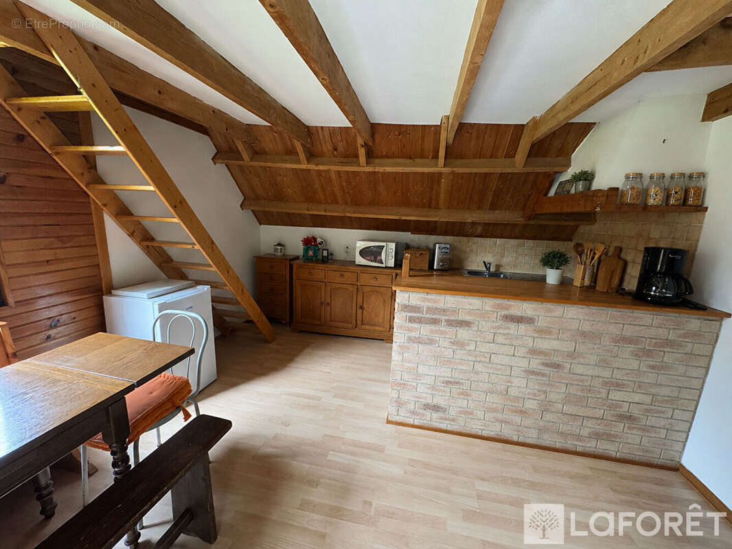 Maison à LA FERTE-FRENEL