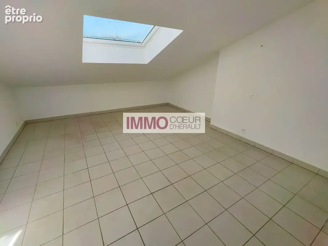 COUP DE CUR - Maison de Village T3 Rénovée (2015) - Grande Terrasse 36m² - Jardinet 30 m² - Garage 80m² - photo 12