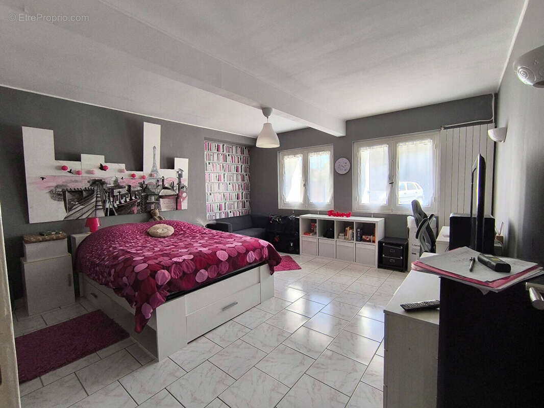 Maison à SAVIGNE-SUR-LATHAN