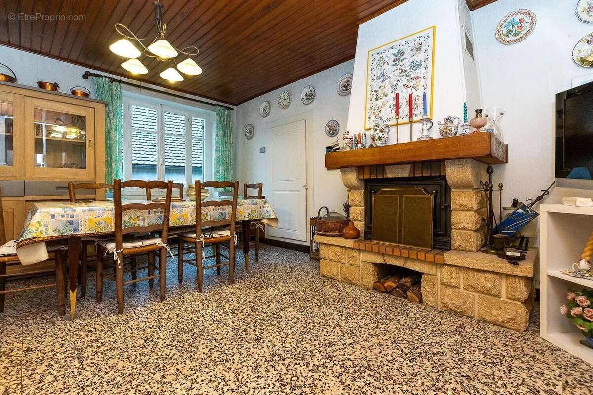 Vente Maison Arandon-passins(38510) 225 000ï¿œ - photo 2