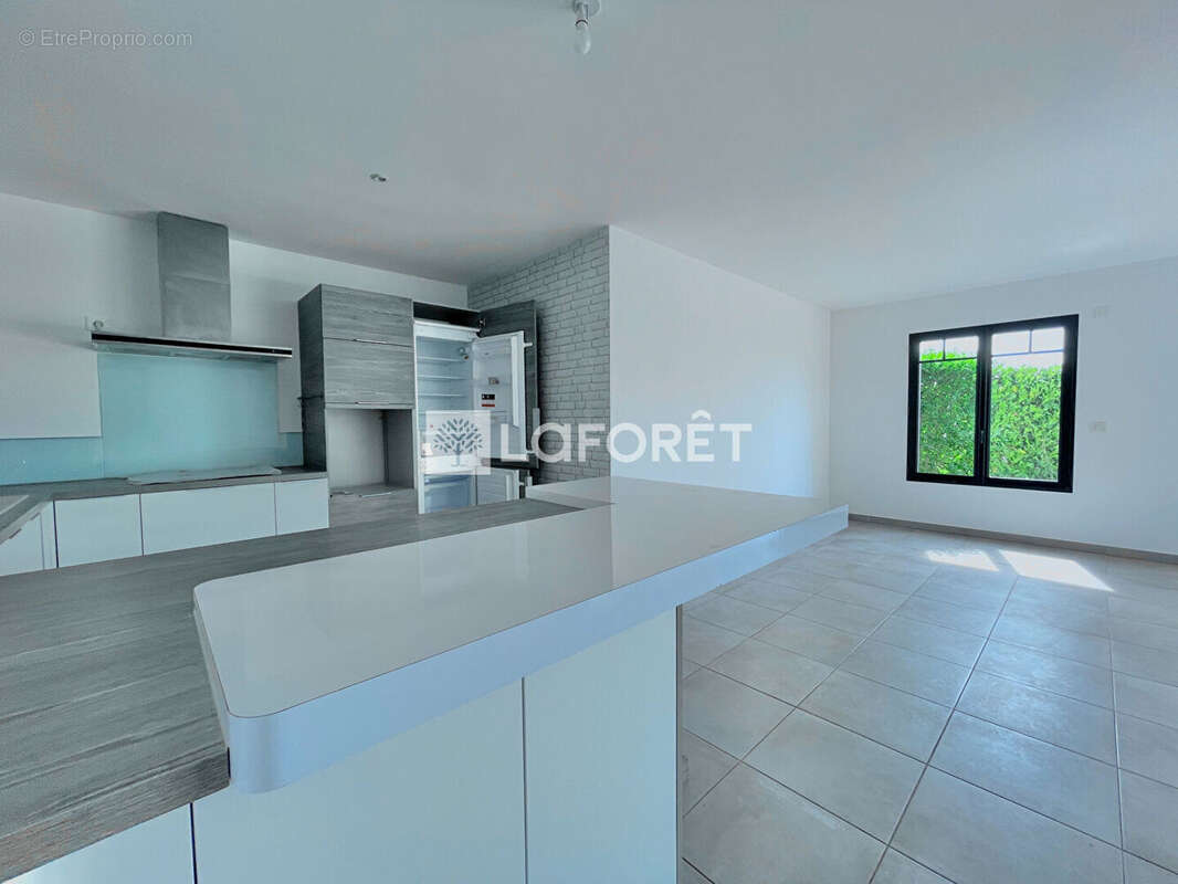 Appartement Santeny 3 pièce(s) 75 m2 - photo 16
