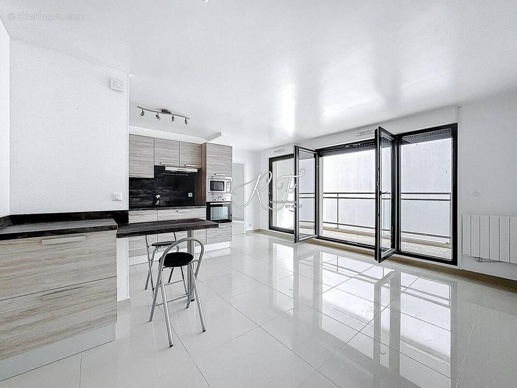 Photo 1 - Appartement à MERY-SUR-OISE