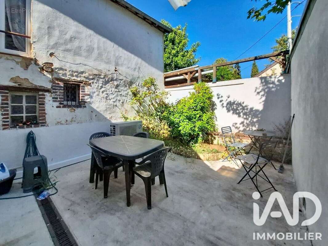 Maison 100 m² à Chatillon-Coligny  - photo 8