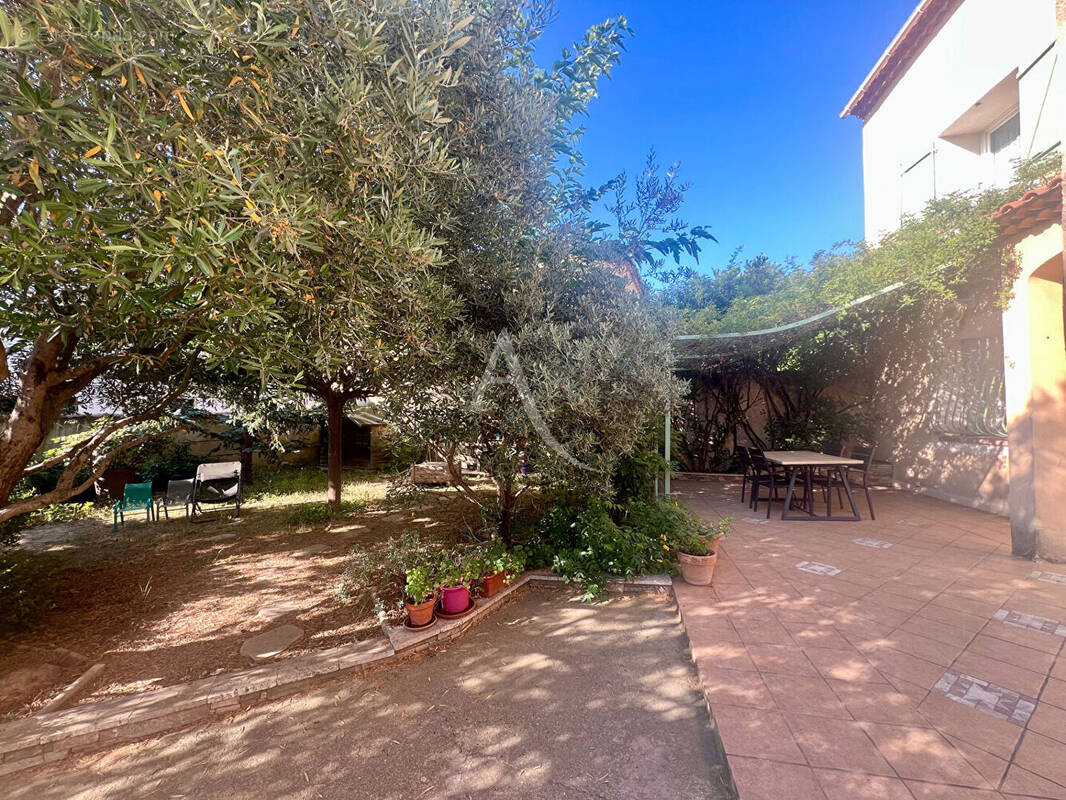 Maison à MARSEILLE-11E