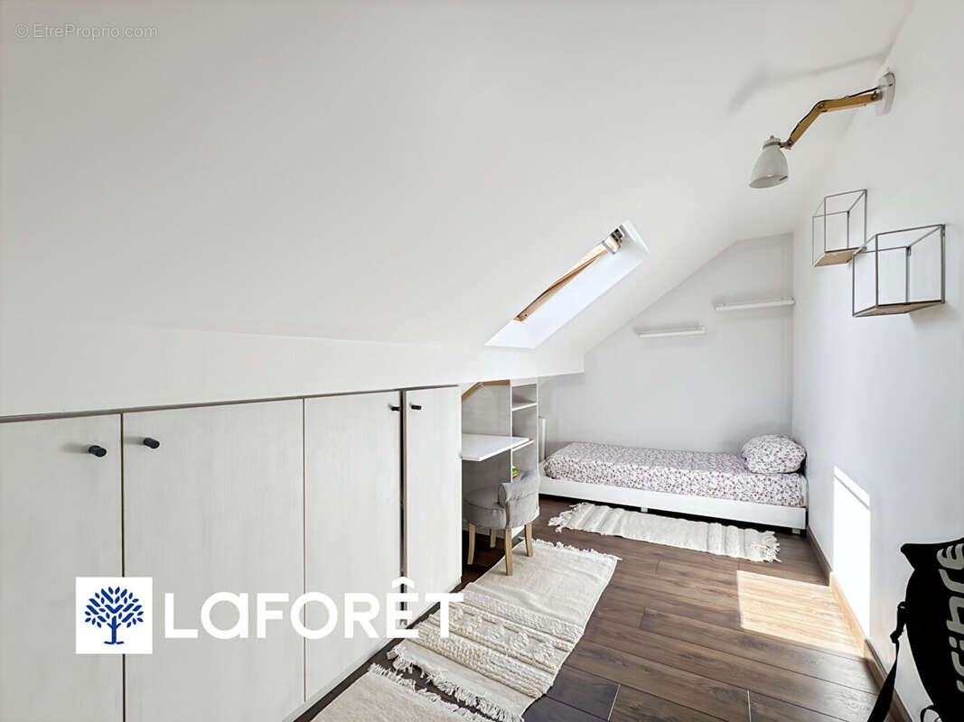 MAISON MORSANG SUR ORGE - 6 pièce(s) - 105 m2  habitable (130m2 au sol) - photo 12