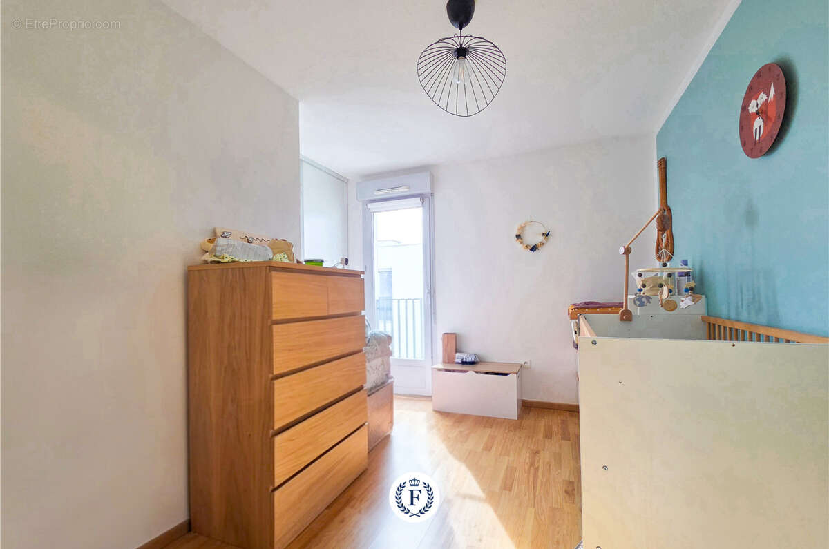 Appartement à MEYZIEU