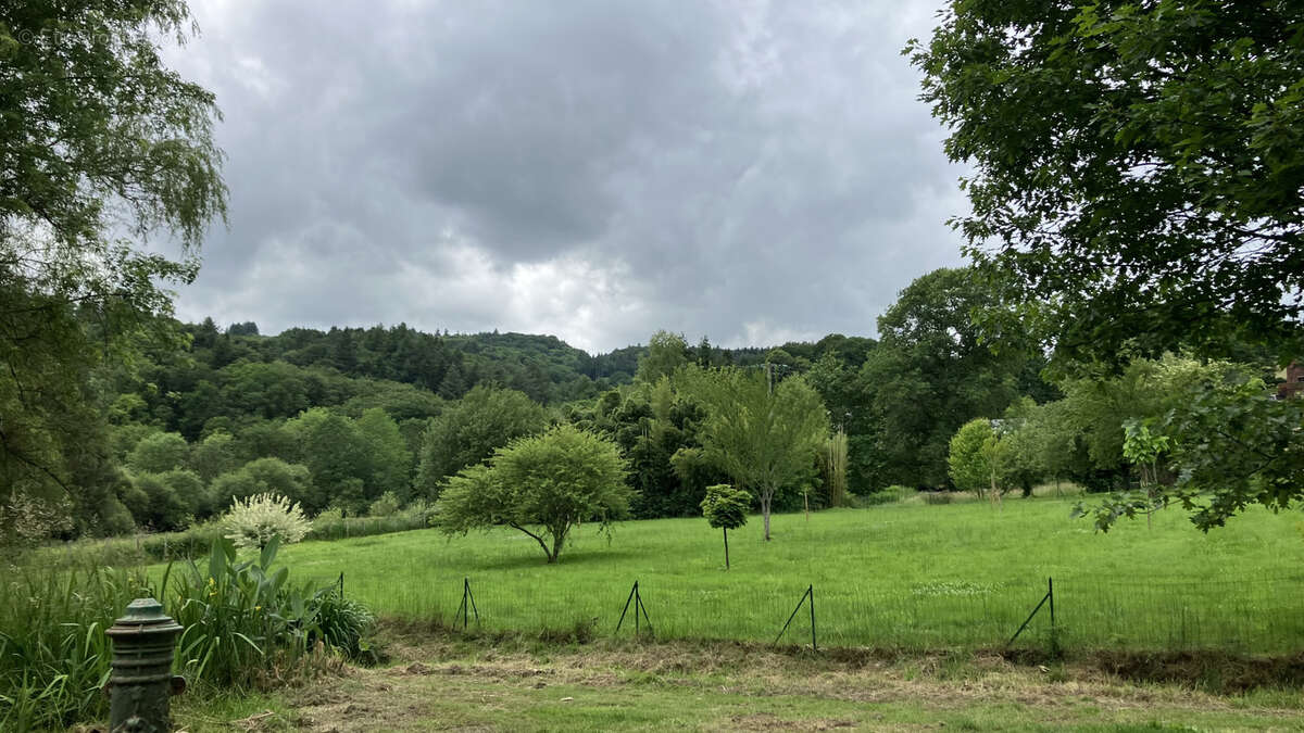 Maison à EYMOUTIERS