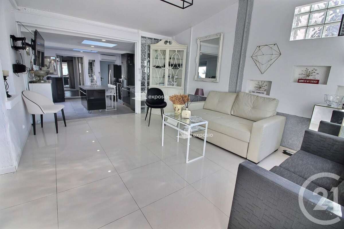 Maison à CANET-EN-ROUSSILLON