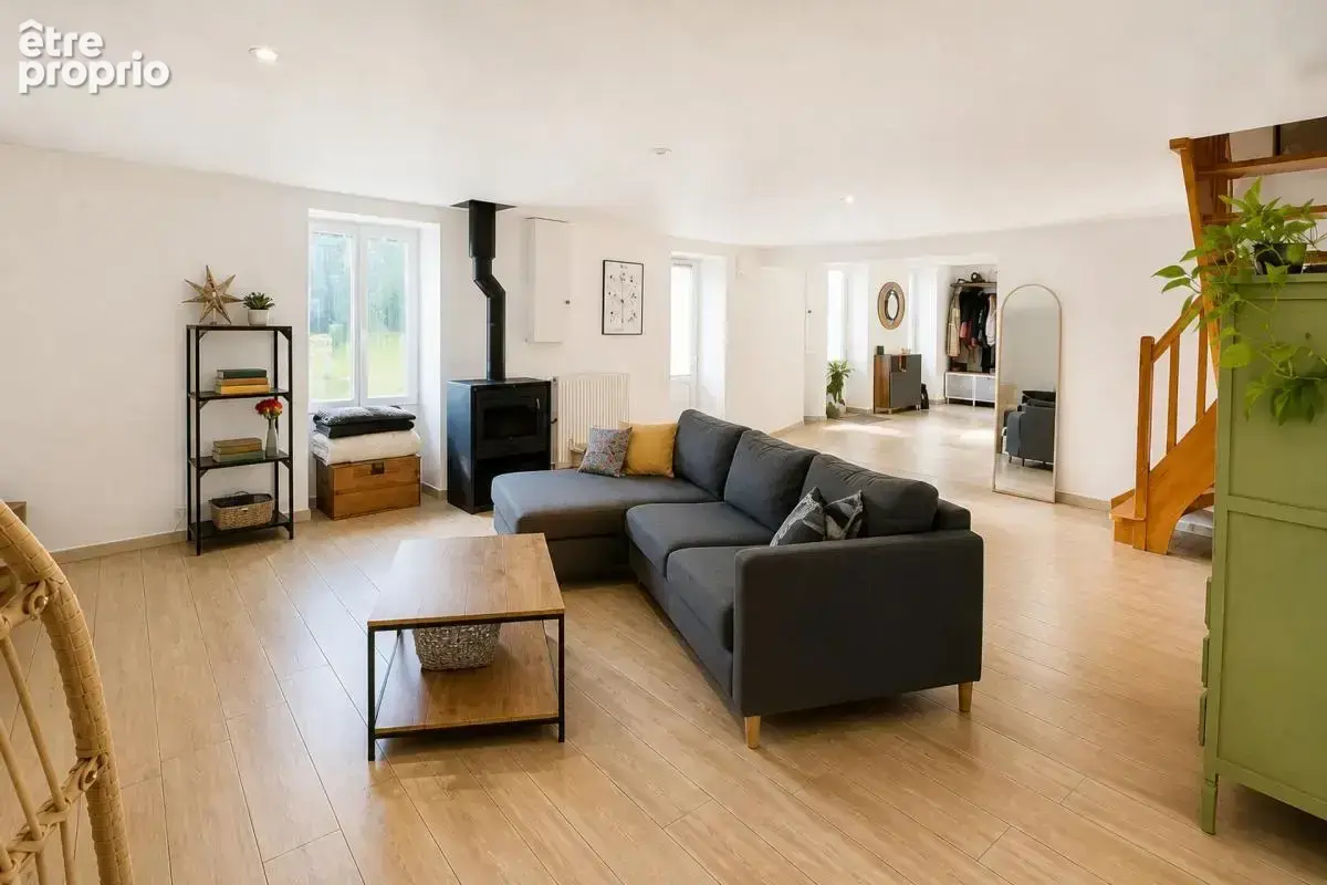 Maison de 6 pièces de 170 m² à Les Brouzils - photo 5
