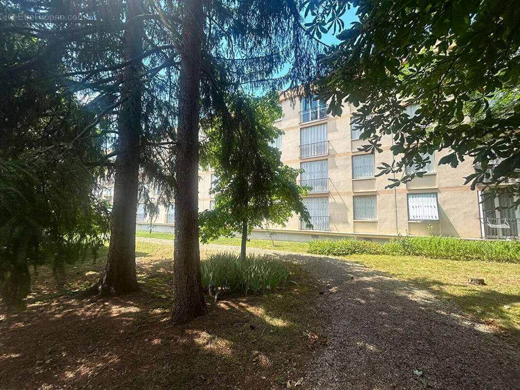 APPARTEMENT  4 PCS centre ville proche GARE - photo 13