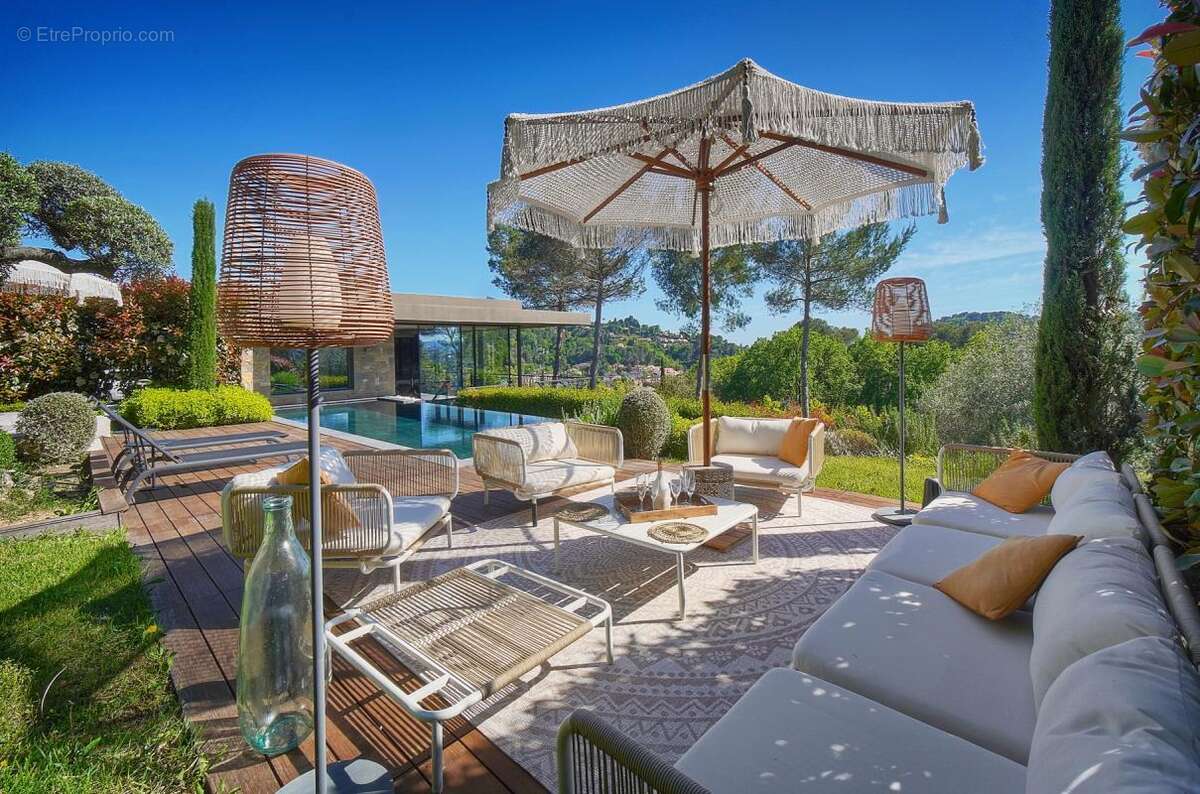 Maison à MOUGINS