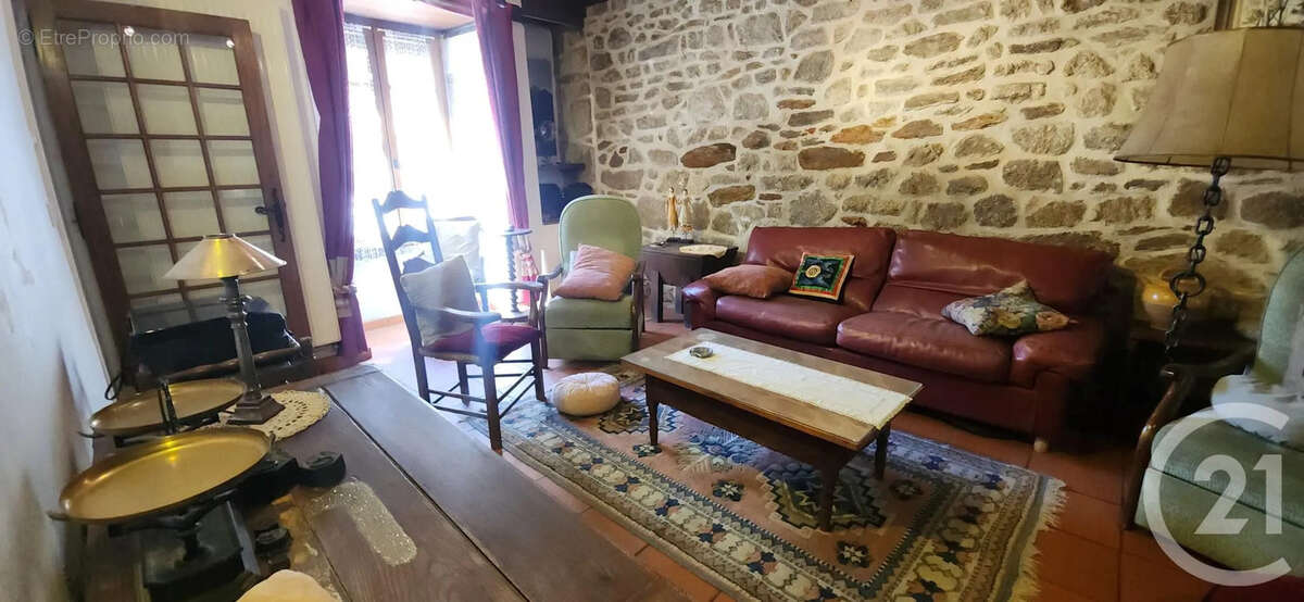 Maison 90 m² à Saint-Mamet-La-Salvetat  - photo 13