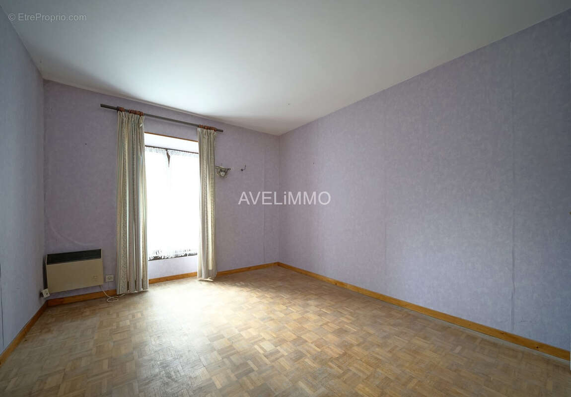 Maison à BEYNES
