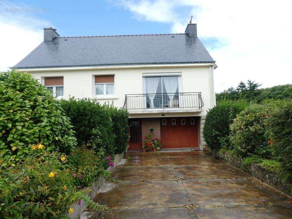 Maison à LE CROISTY