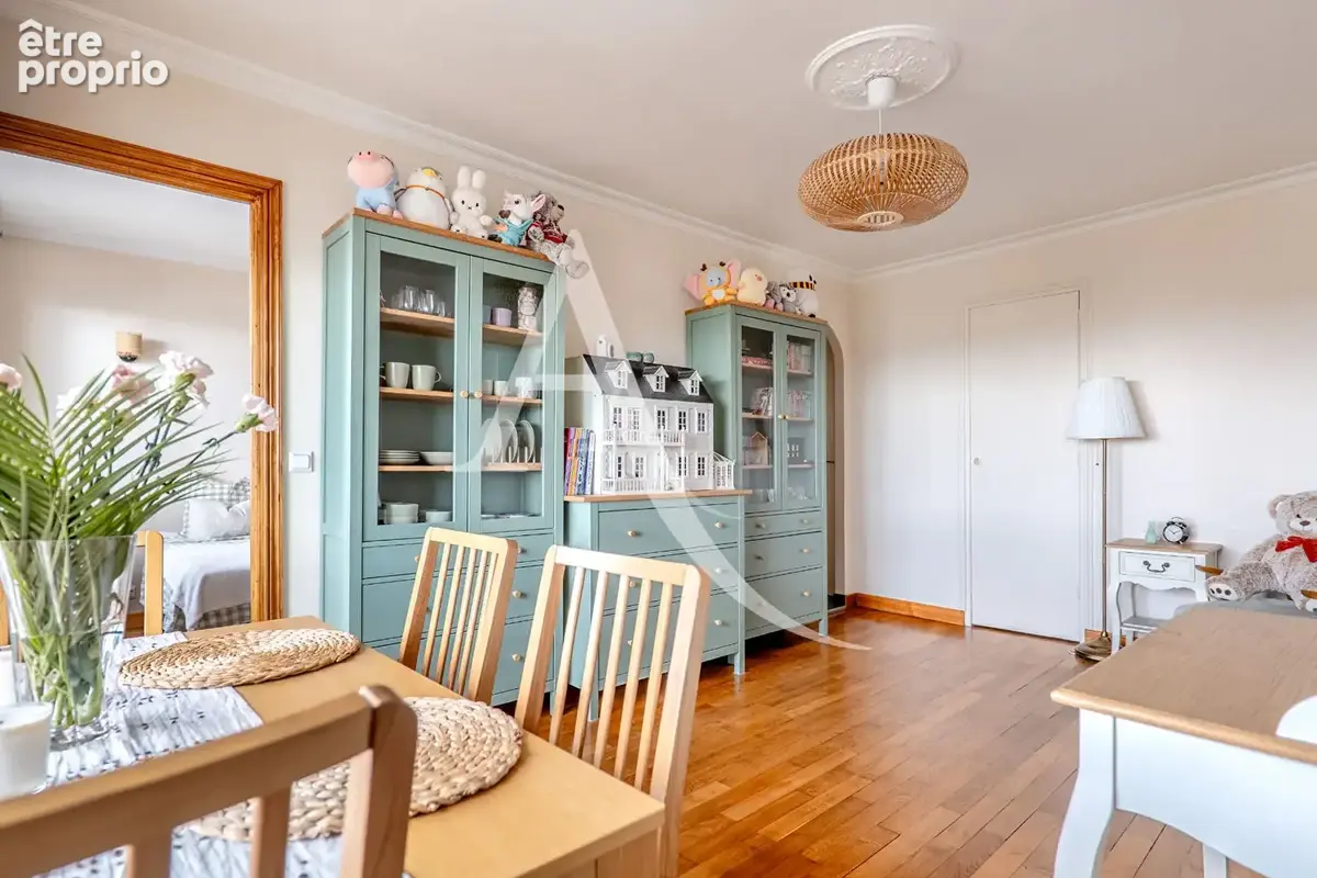 Photo Appartement à Saint-Maur-Des-Fosses au prix de 235 000€