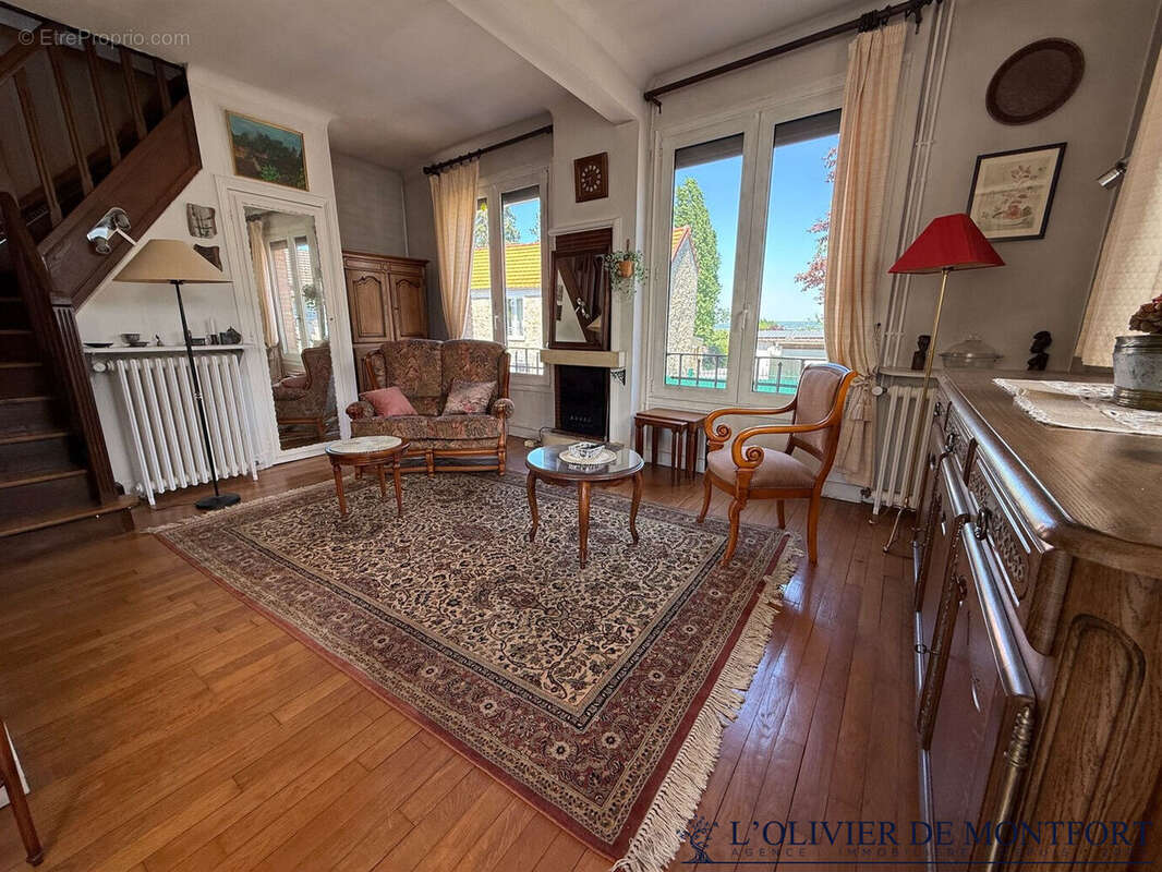 Maison à MONTFORT-L'AMAURY