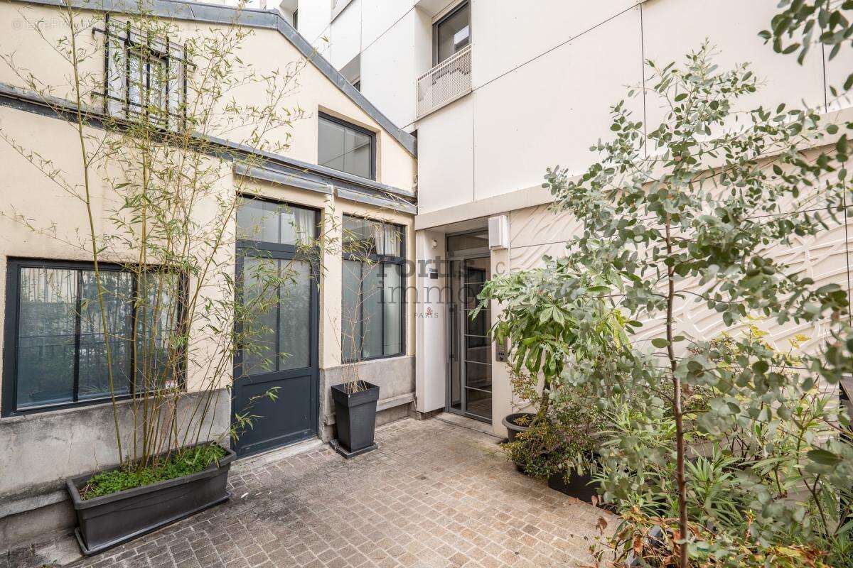 Appartement à PARIS-10E