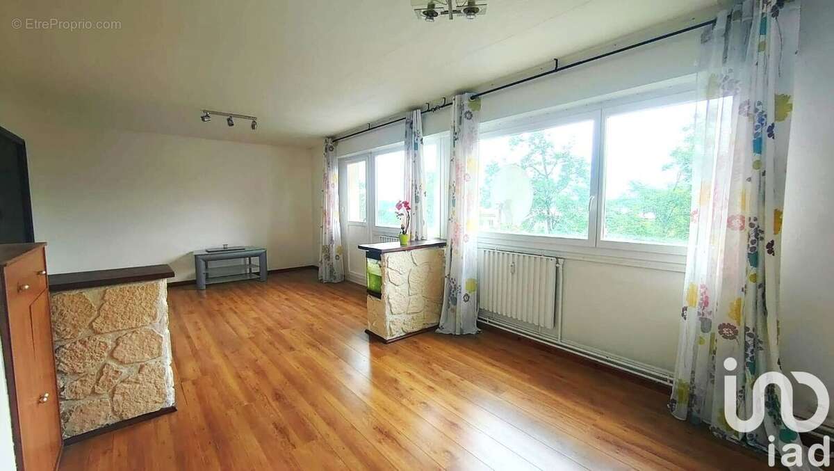 Photo 4 - Appartement à IRIGNY