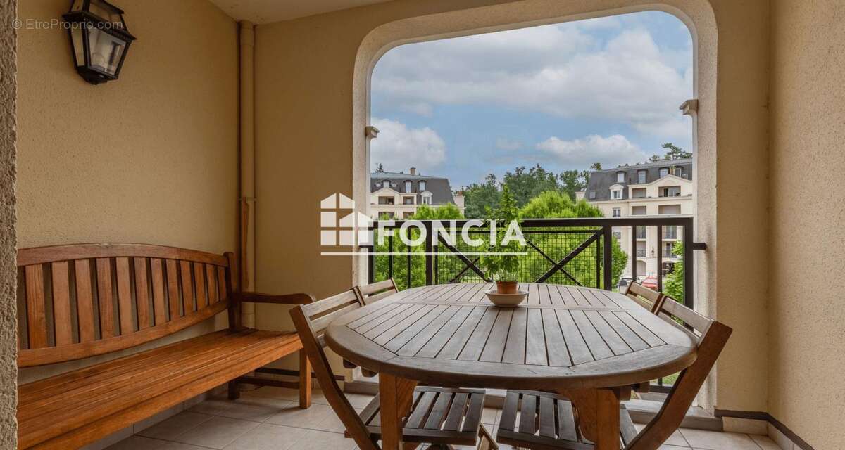 Appartement à DAMMARIE-LES-LYS