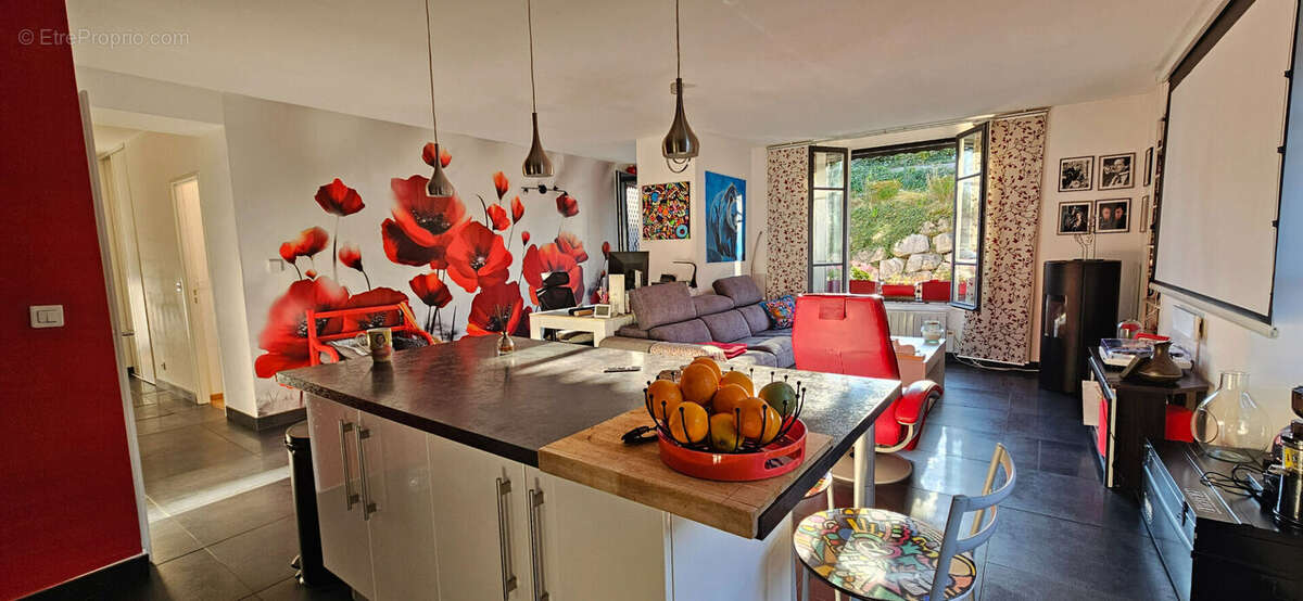 Appartement à SAINT-ETIENNE