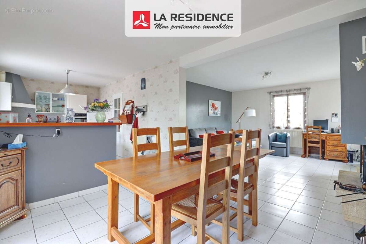 Maison 130 m² à Vineuil  - photo 4