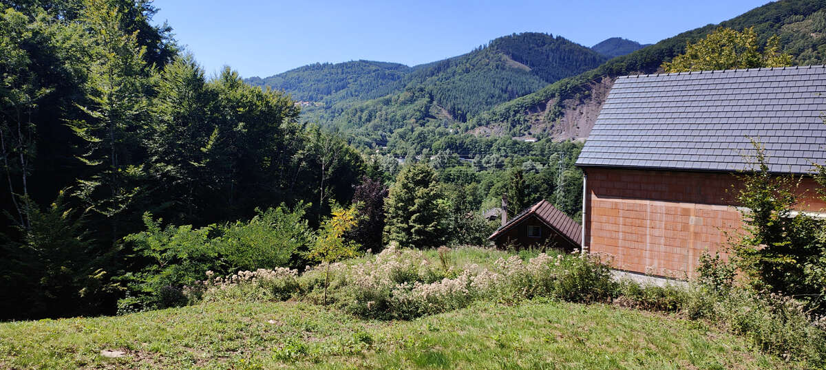 Terrain à RUSS