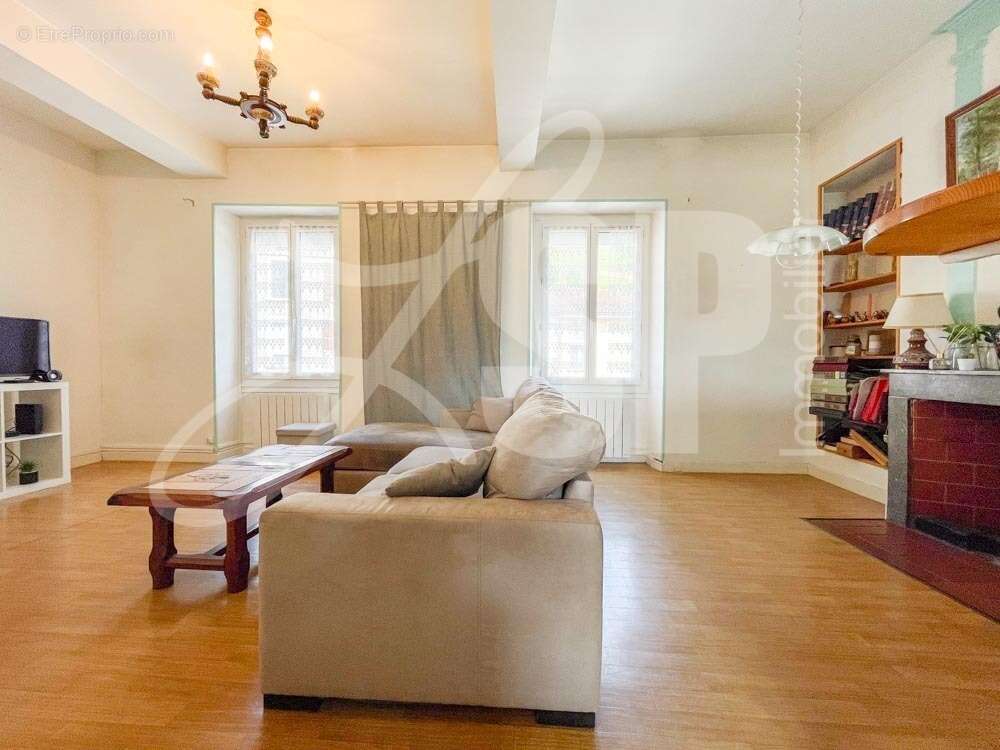 Appartement T3 centre ville - Appartement à VINAY