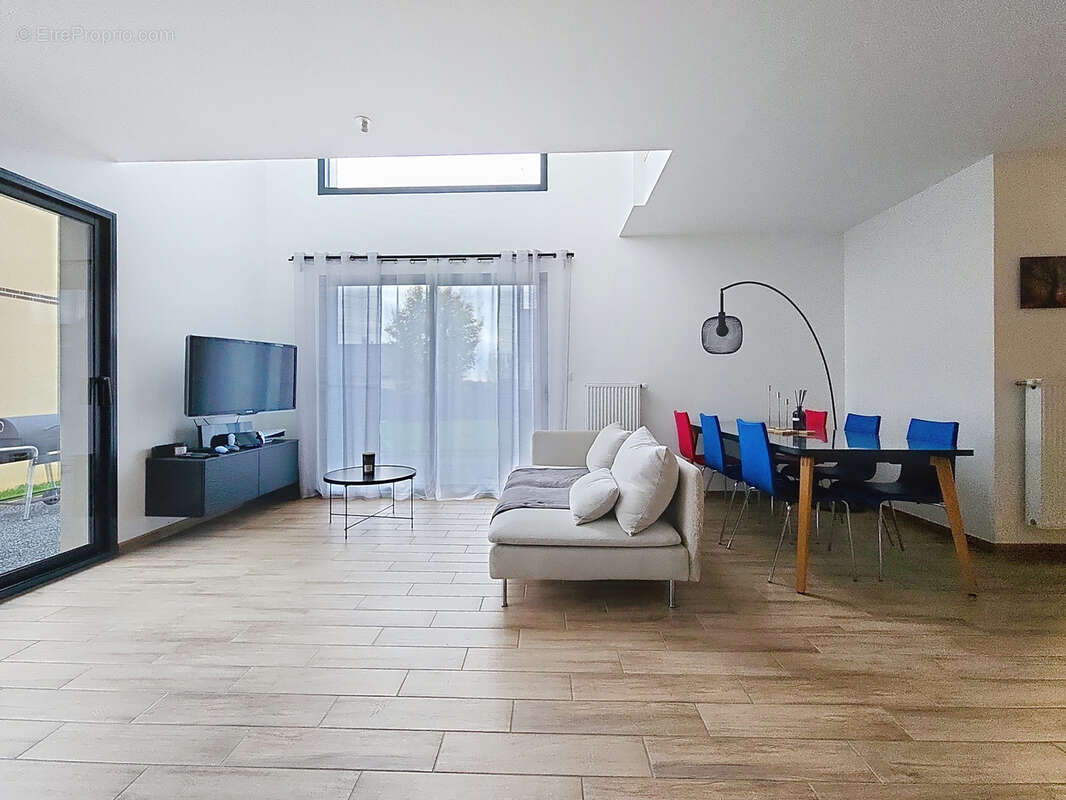 Maison à ROMILLY-SUR-ANDELLE