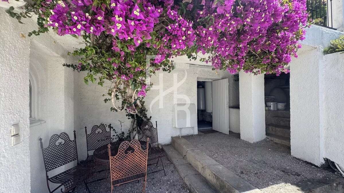 Maison à MOUGINS