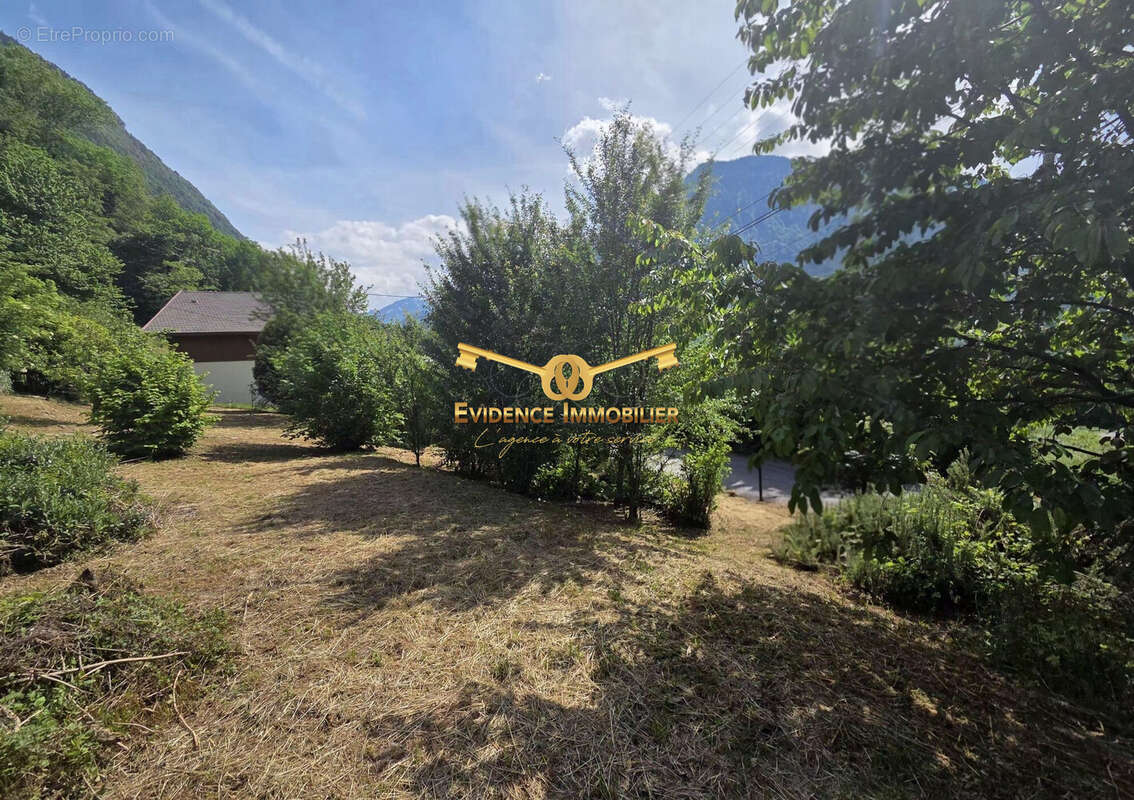 Terrain 540 m² à Cevins  - photo 3