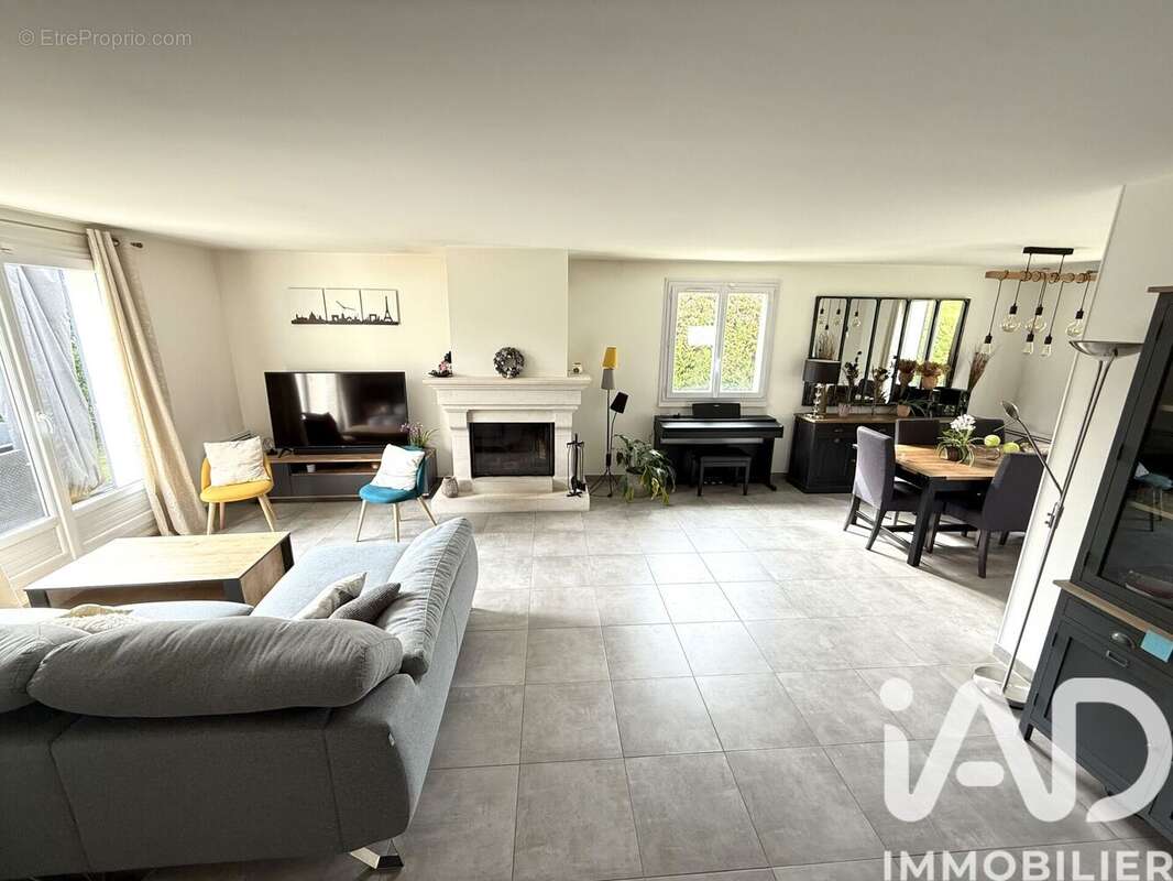 Photo 2 - Maison à MAROLLES-EN-BRIE