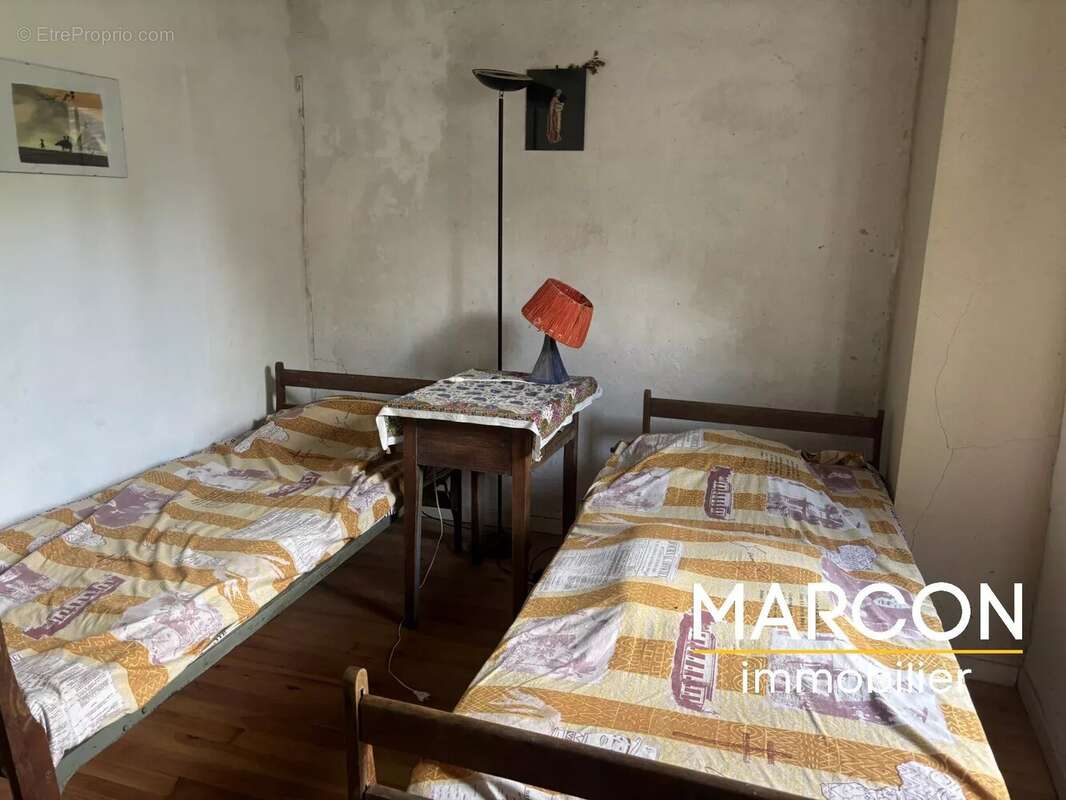 Maison à ARNAC-LA-POSTE