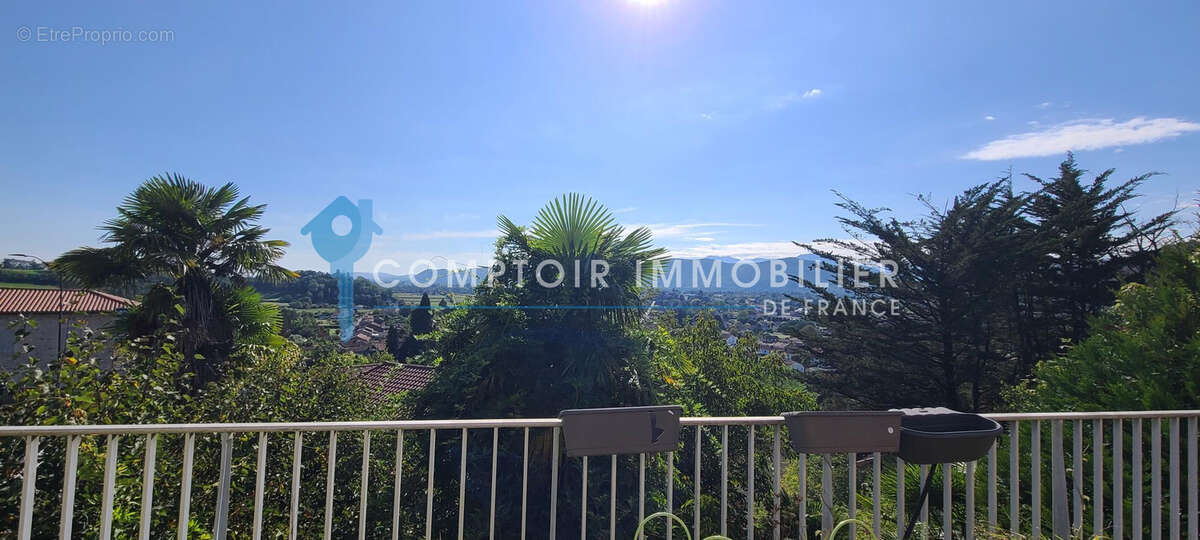 Appartement à MONTREJEAU