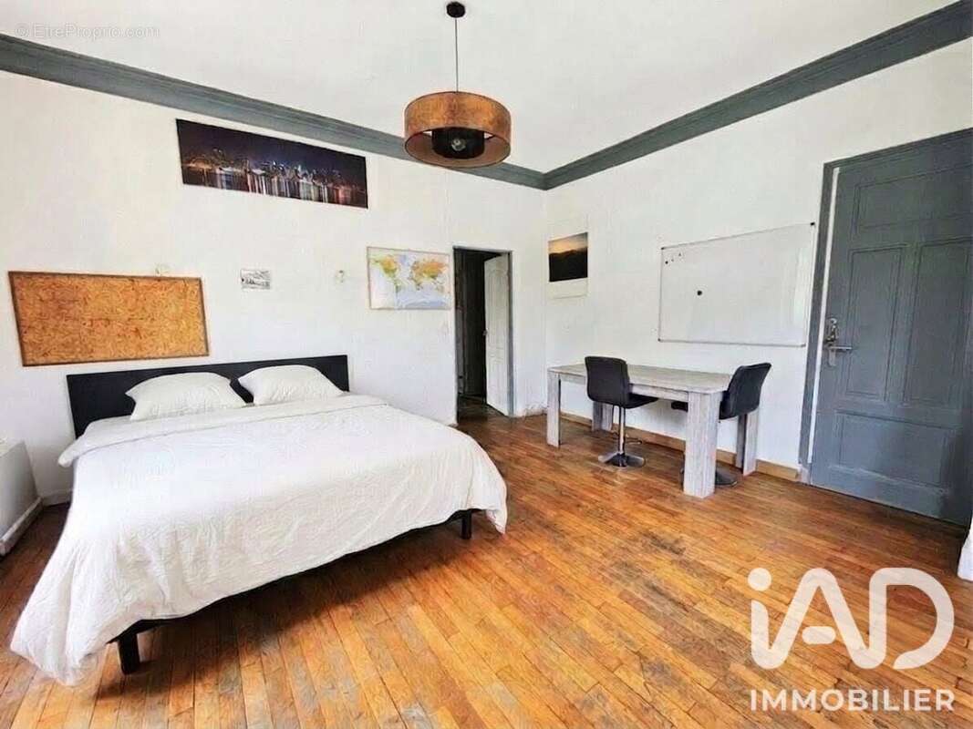 Appartement 63 m² à Cluses  - photo 4