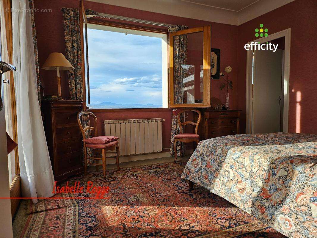 Maison à SAINT-MARTIN-DE-SEIGNANX