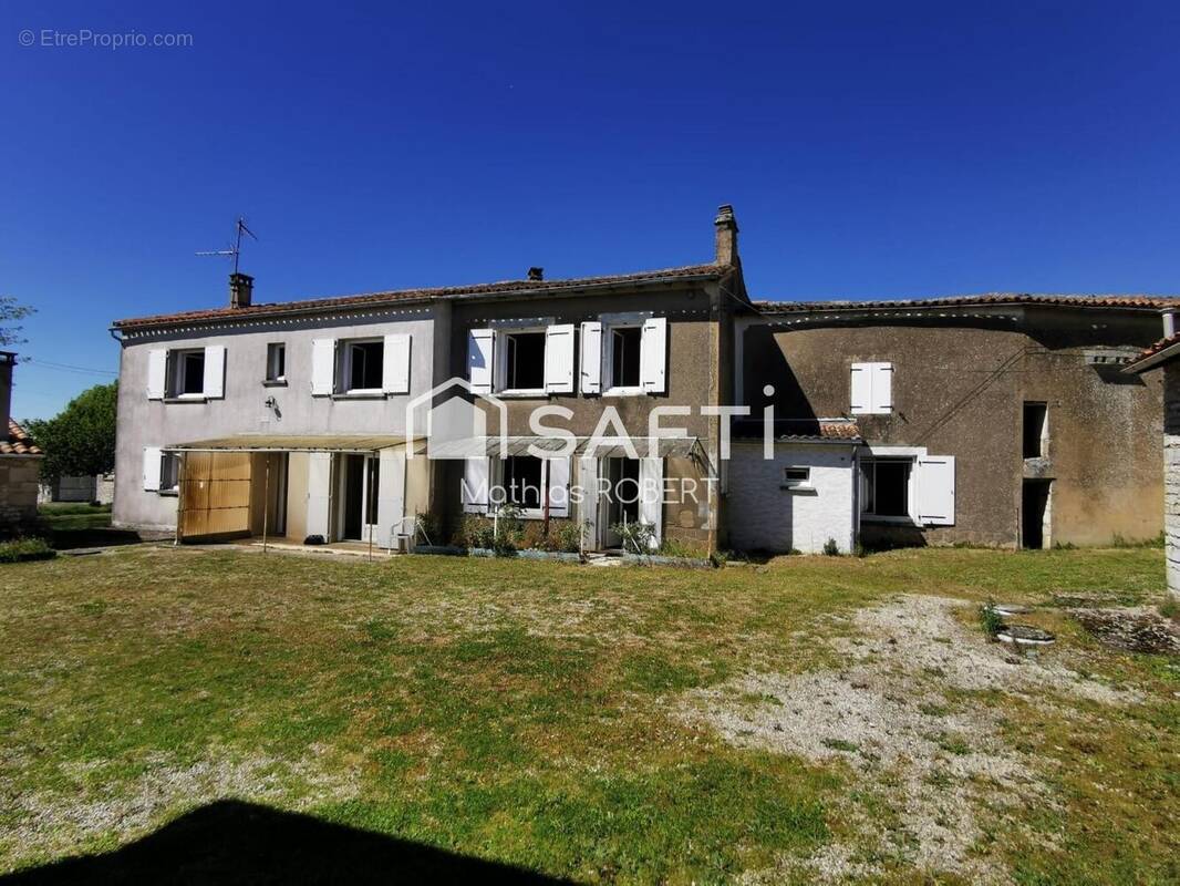 Photo 1 - Maison à VILLEJOUBERT