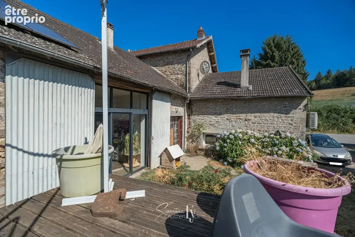 Maison 189 m² à Saint-Amand-Le-Petit  - photo 10