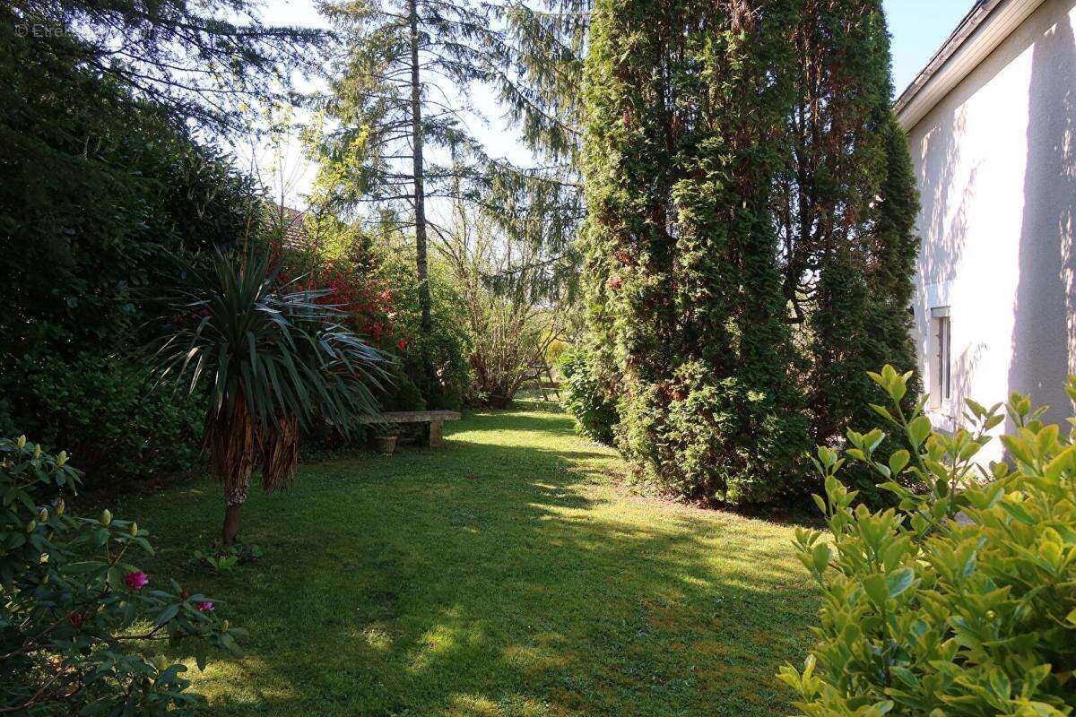 Maison à ECOLE-VALENTIN