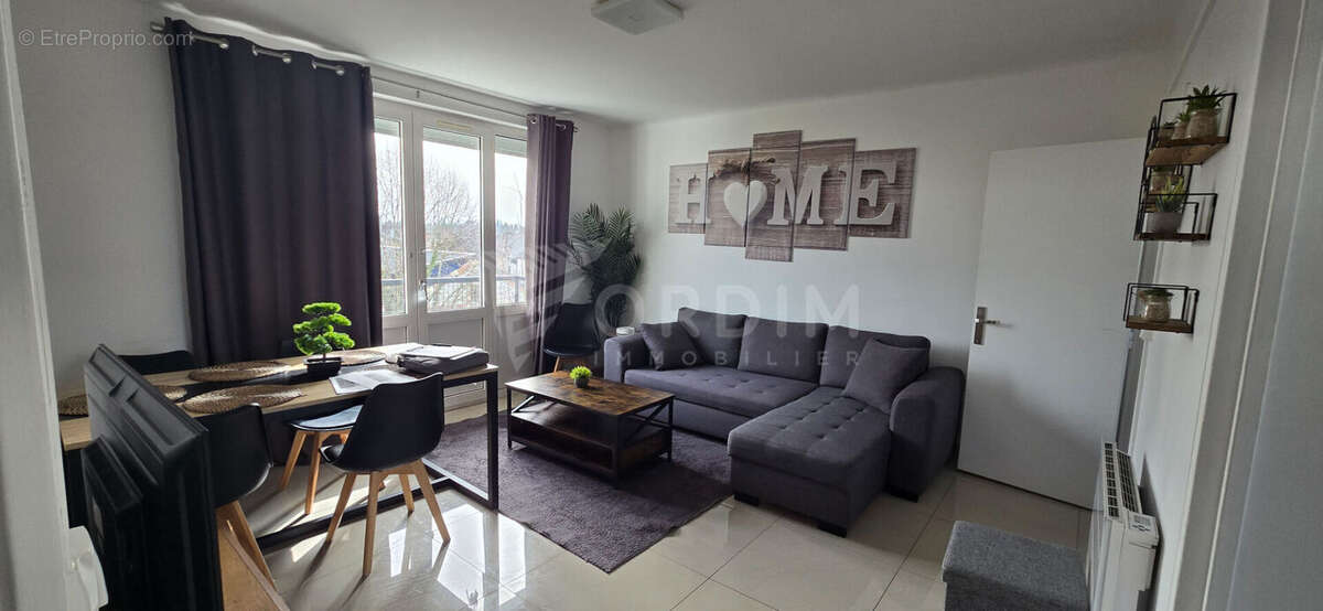 Appartement à COSNE-COURS-SUR-LOIRE