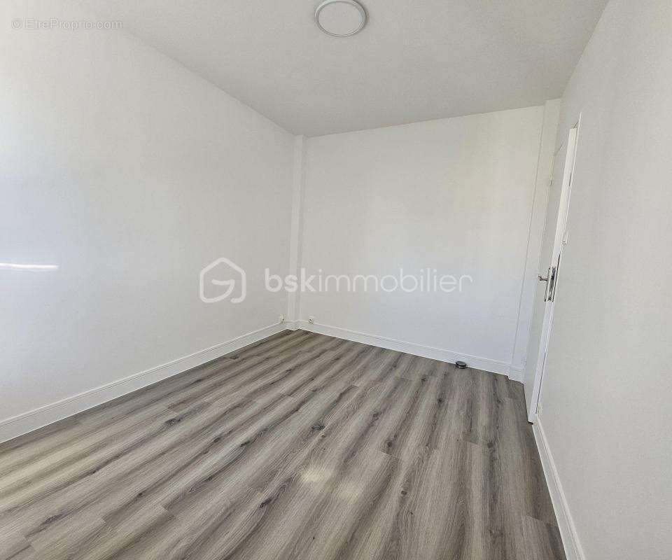 Appartement à FONTAINE