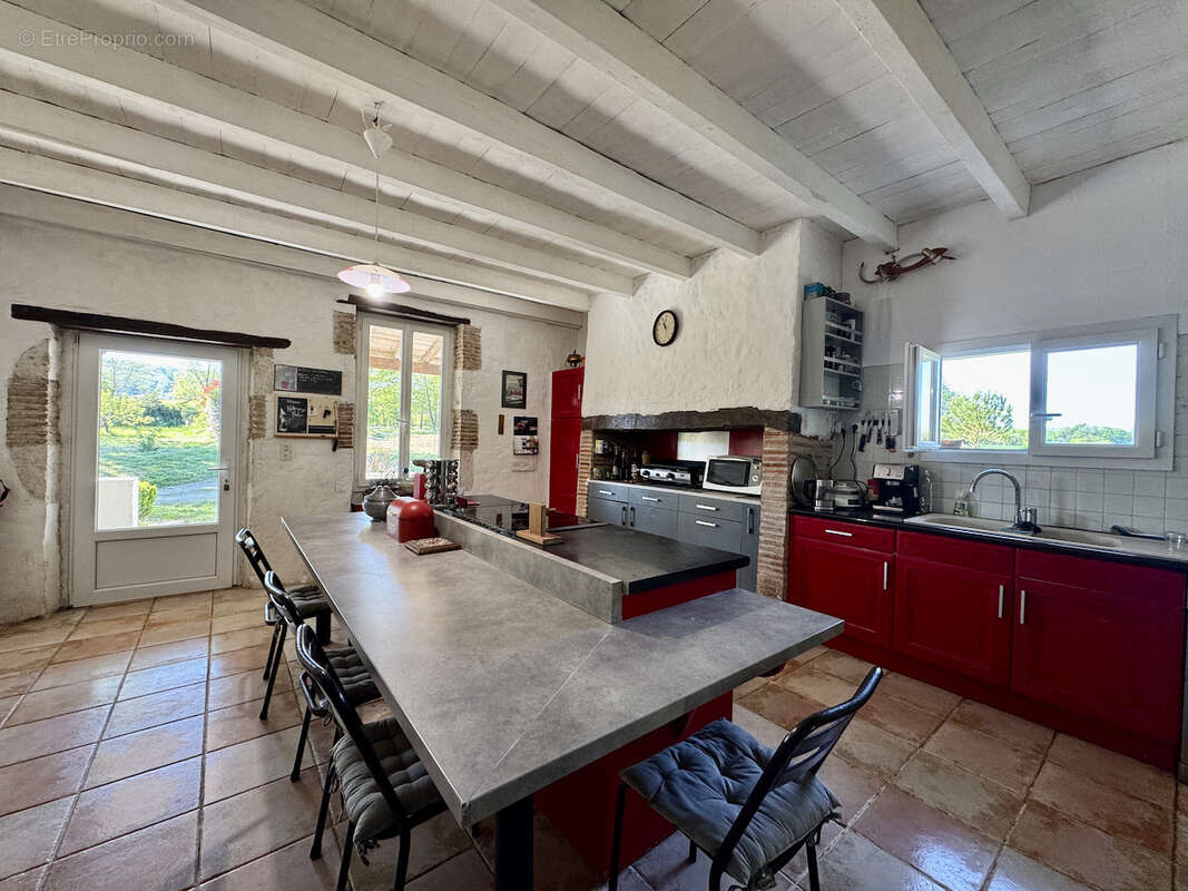 Maison à CASTELMORON-SUR-LOT