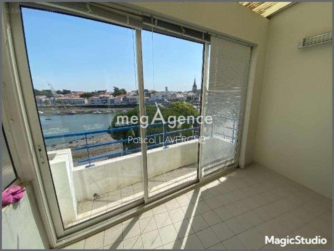 Appartement - Centre-ville de Saint-Gilles-Croix-de-Vie - photo 6