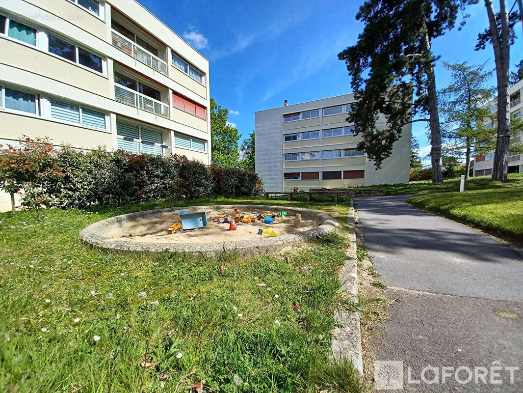 Appartement Gif Sur Yvette 4 pièce(s) 78.61 m2 - photo 13