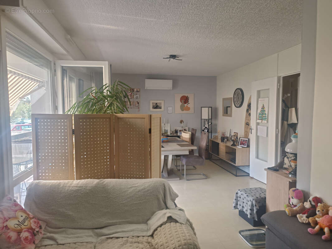 EXCLUSIVITE !!! Le Péage de Roussillon, Appartement 80 m2 habitables environ, avec place de parking et cave. - photo 5