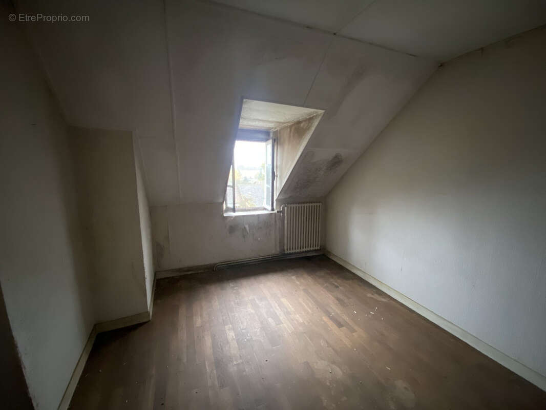 Maison de ville à rénover ! - photo 10