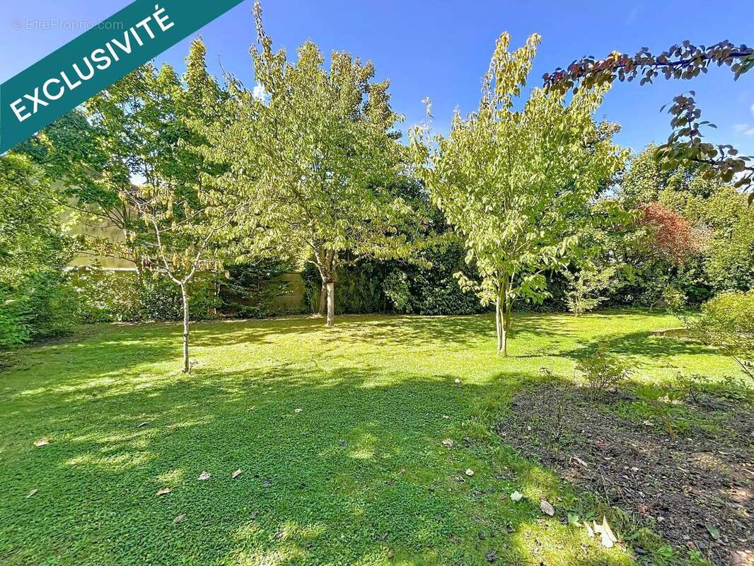 Photo 2 - Terrain à CHATOU