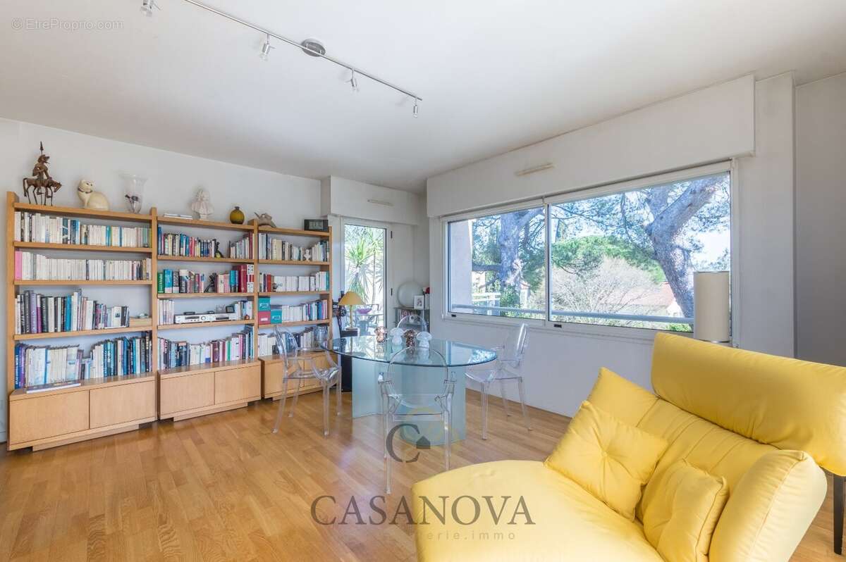 Appartement 4 pièces de 99 m² avec terrasses, garage et vue nature à Montpellier Aiguelongue - photo 4