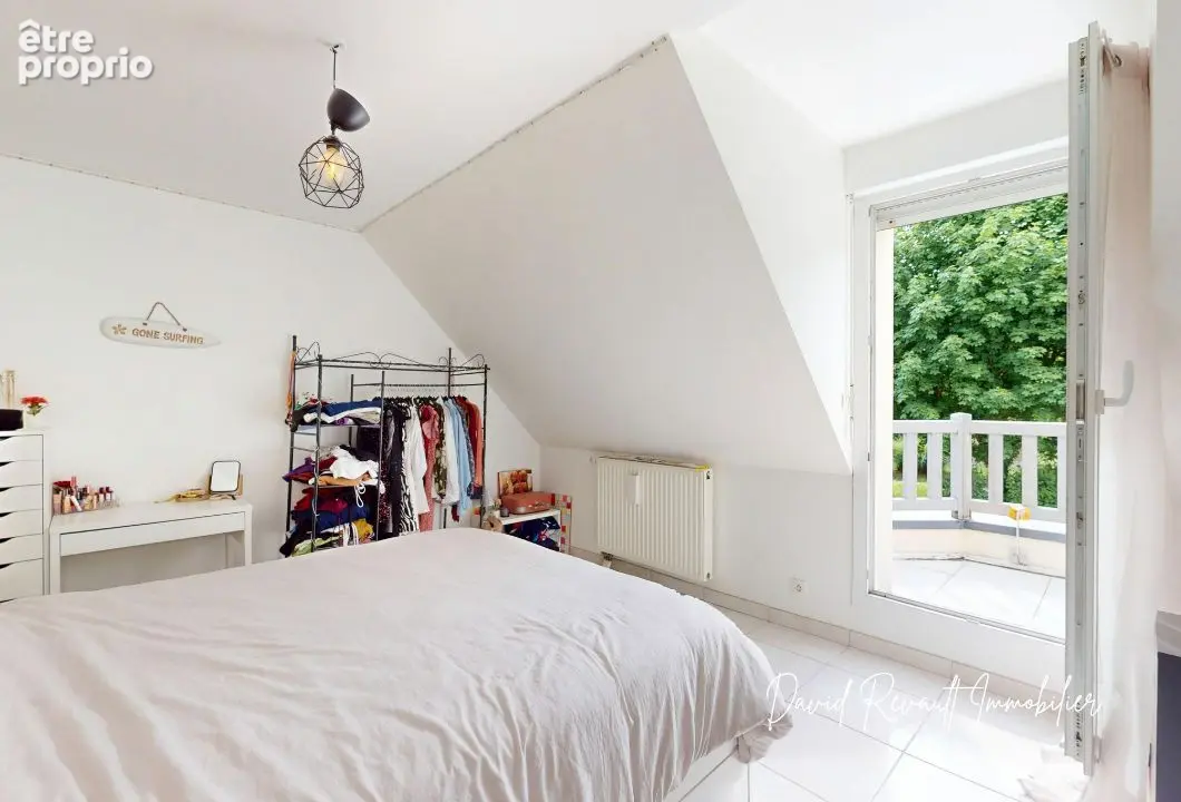 Maison familiale à Elven, 170 m² habitables, 8 pièces dont 5 chambres, édifiée sur un terrain de 555 m². Prix de vente : 431 600 - photo 6